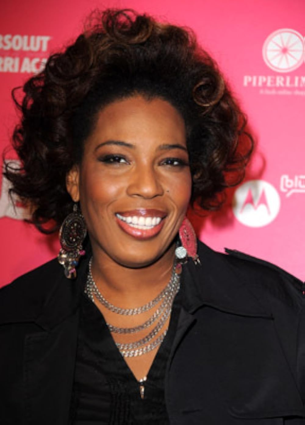 Macy Gray - Biography - IMDb - Macy Gray Height – Soulful Songstress Stands Tall