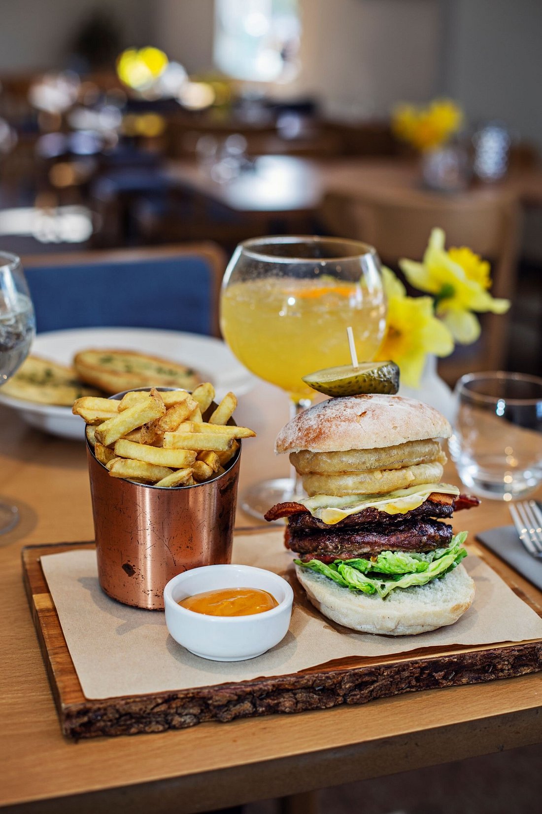 MAN O' WAR BAR & RESTAURANT, West Lulworth - Updated 2024 Restaurant - Jon Knight Height – The NKOTB Star’s Real Measurements