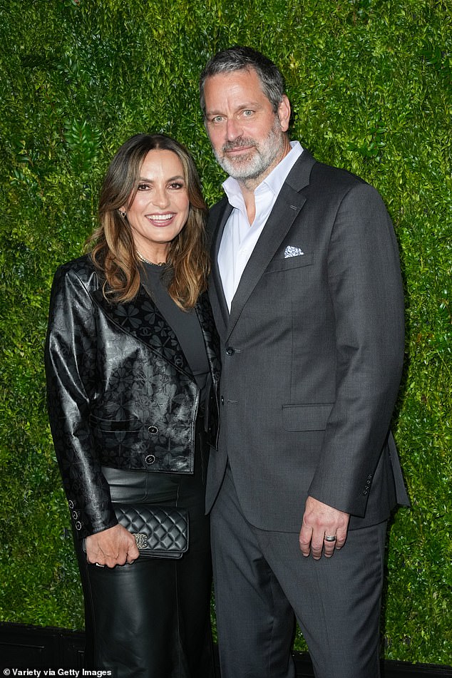 Who Is Mariska Hargitay’s Husband? Meet Peter Hermann, Her Svu Co-star