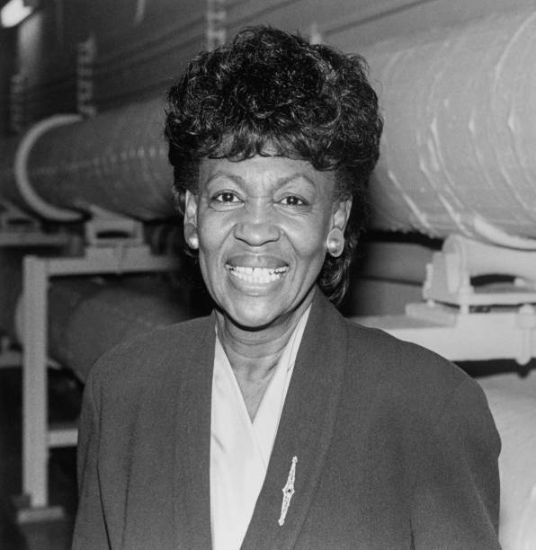 Maxine Waters - How Old Is Maxine Waters? – The Veteran Politician’s Age Revealed