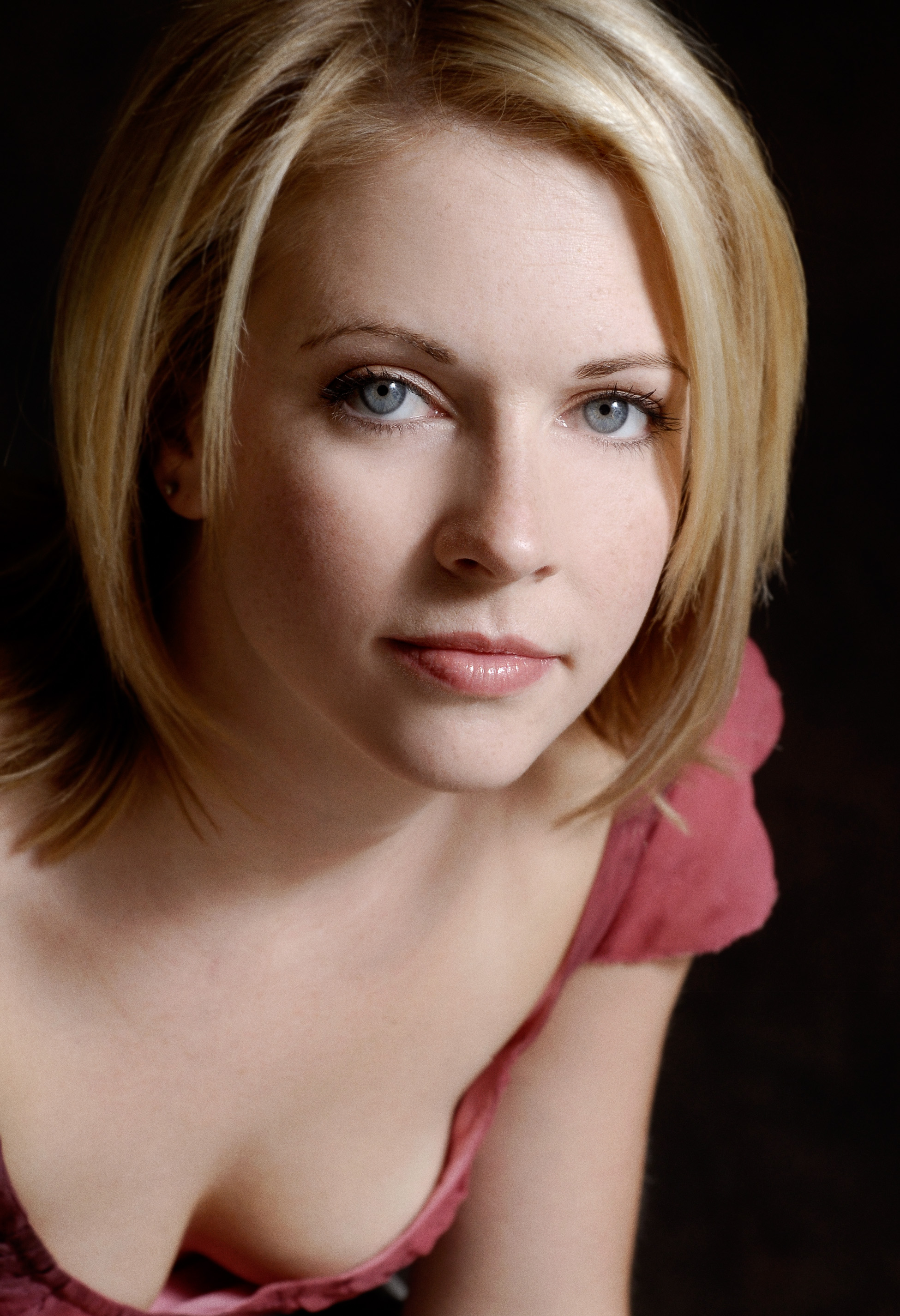 Melissa Joan Hart: Sexy Pics of the '90s Sweetheart Still Shining