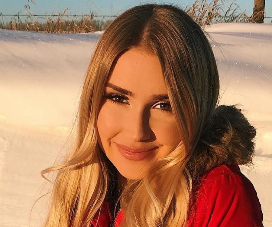Mia Maples - Bio, Facts, Family Life of Canadian YouTuber - Mia Maples Height: YouTube Star's Real Size