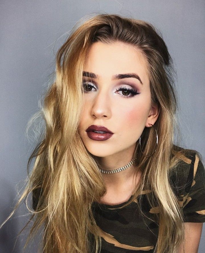 Mia Maples - Biography, Height & Life Story | Super Stars Bio - Mia Maples Height: YouTube Star's Real Size