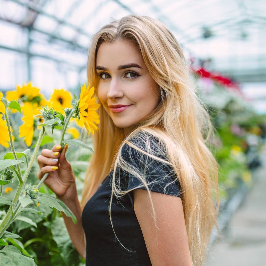 Mia Maples Height: YouTube Star's Real Size