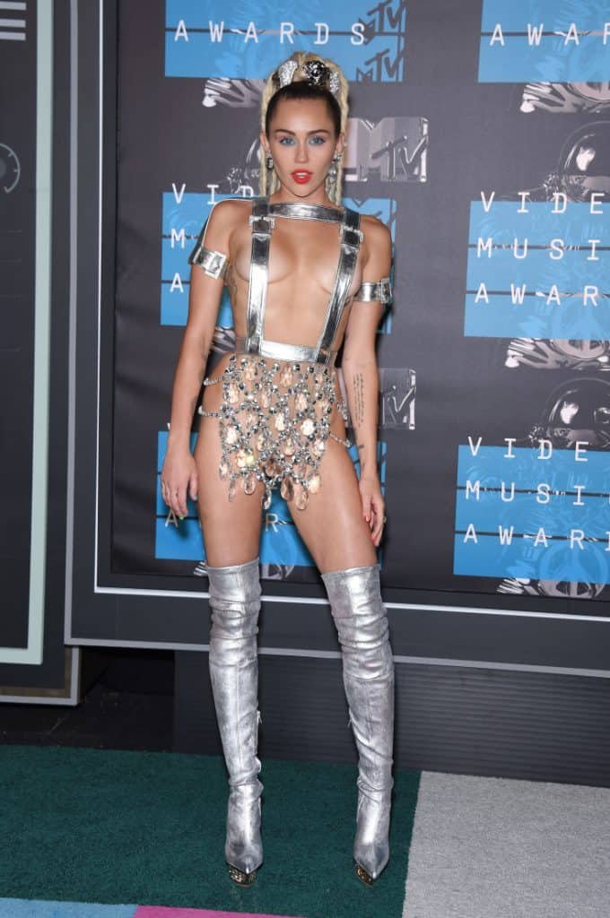 Miley Cyrus' Height, Weight, Bio, Measurements & More - How Tall Is Miley Cyrus: The Pop Star’s Bold and Petite Frame