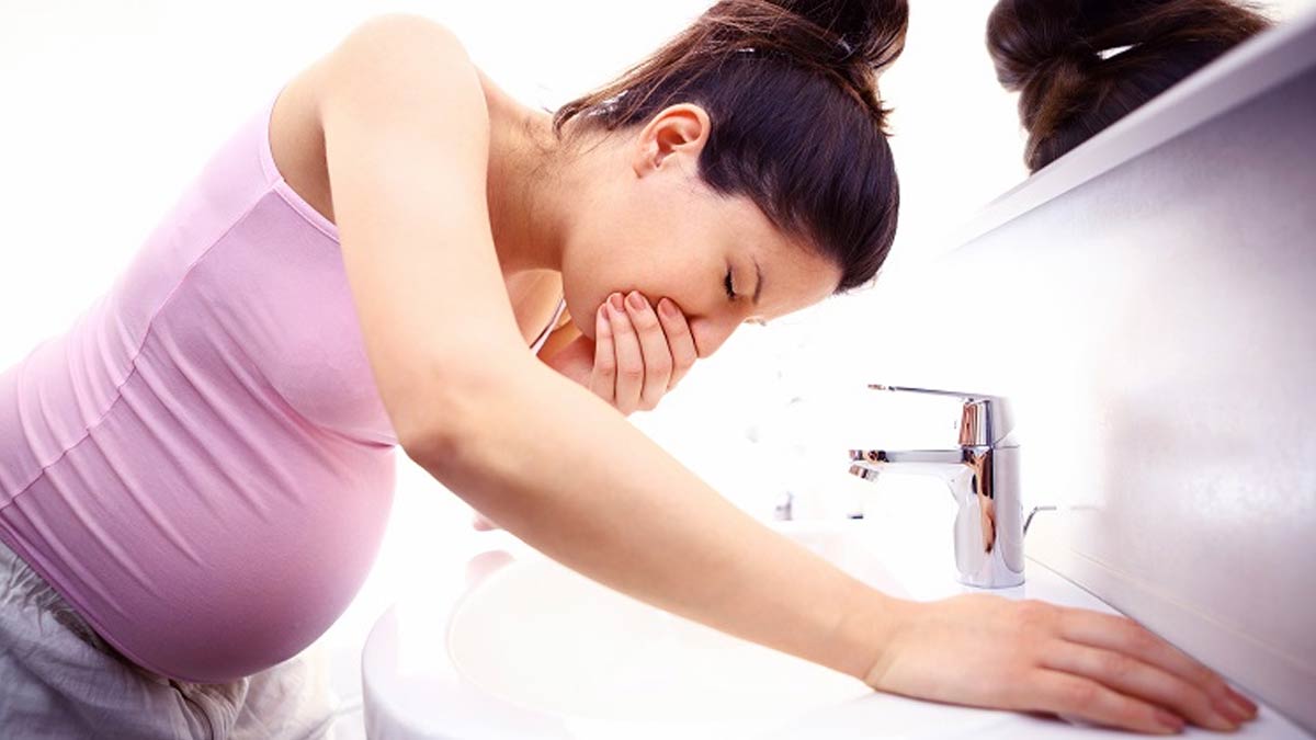 When Does Nausea Start In Pregnancy? Early Symptoms Explained