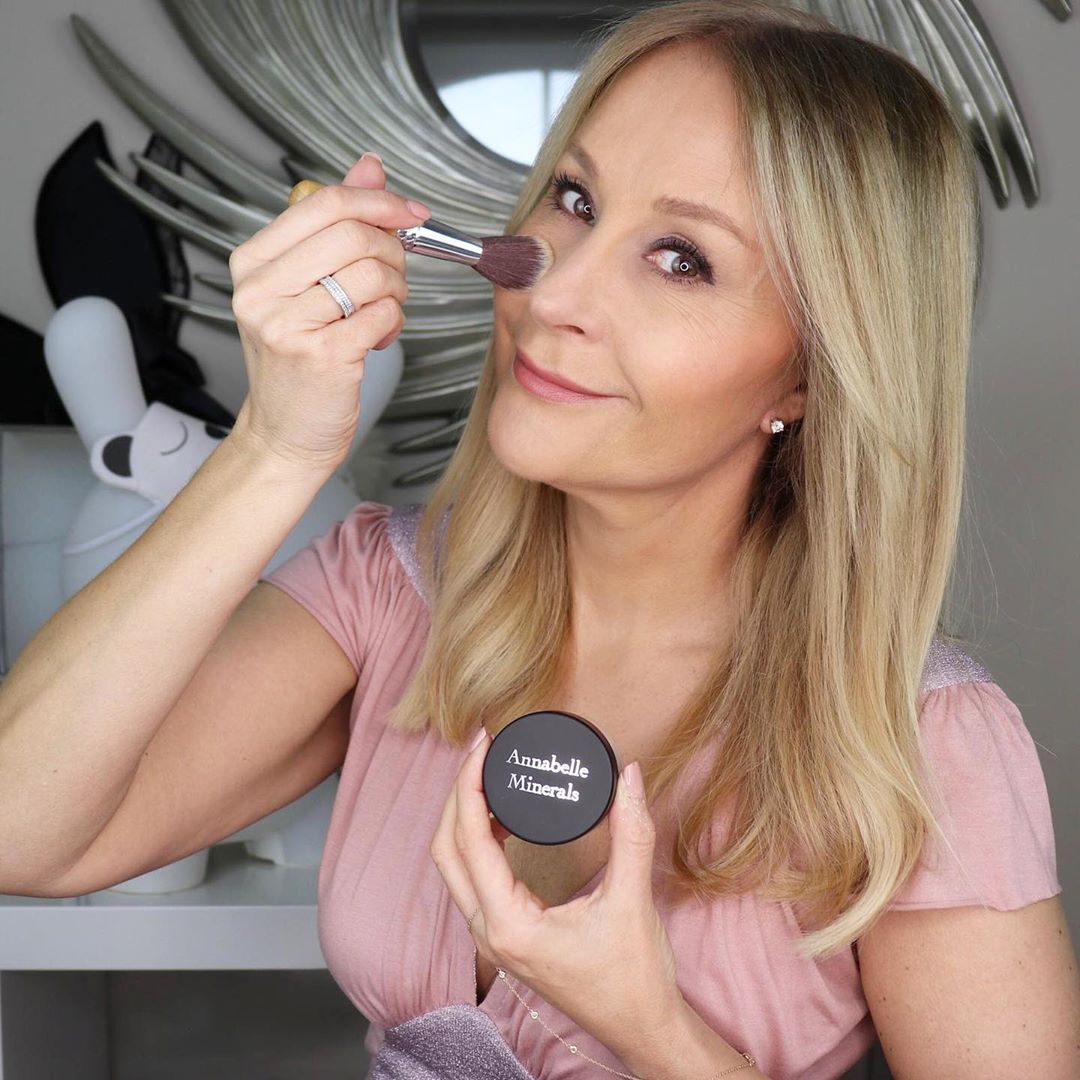 Nadine Baggott on Instagram: “AD What are your thoughts on mineral - Nadine Baggott: Sexy Pics of the Skincare Expert with Flair