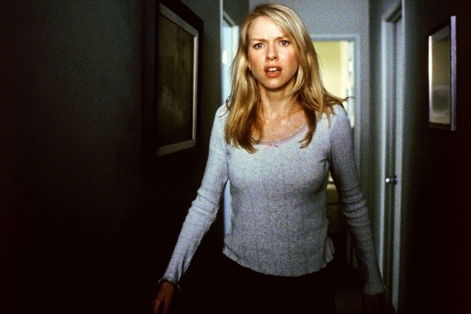 Naomi Watts Marks 20 Years Since The Ring - How Tall Is Naomi Watts: Hollywood Star’s Elegant Frame