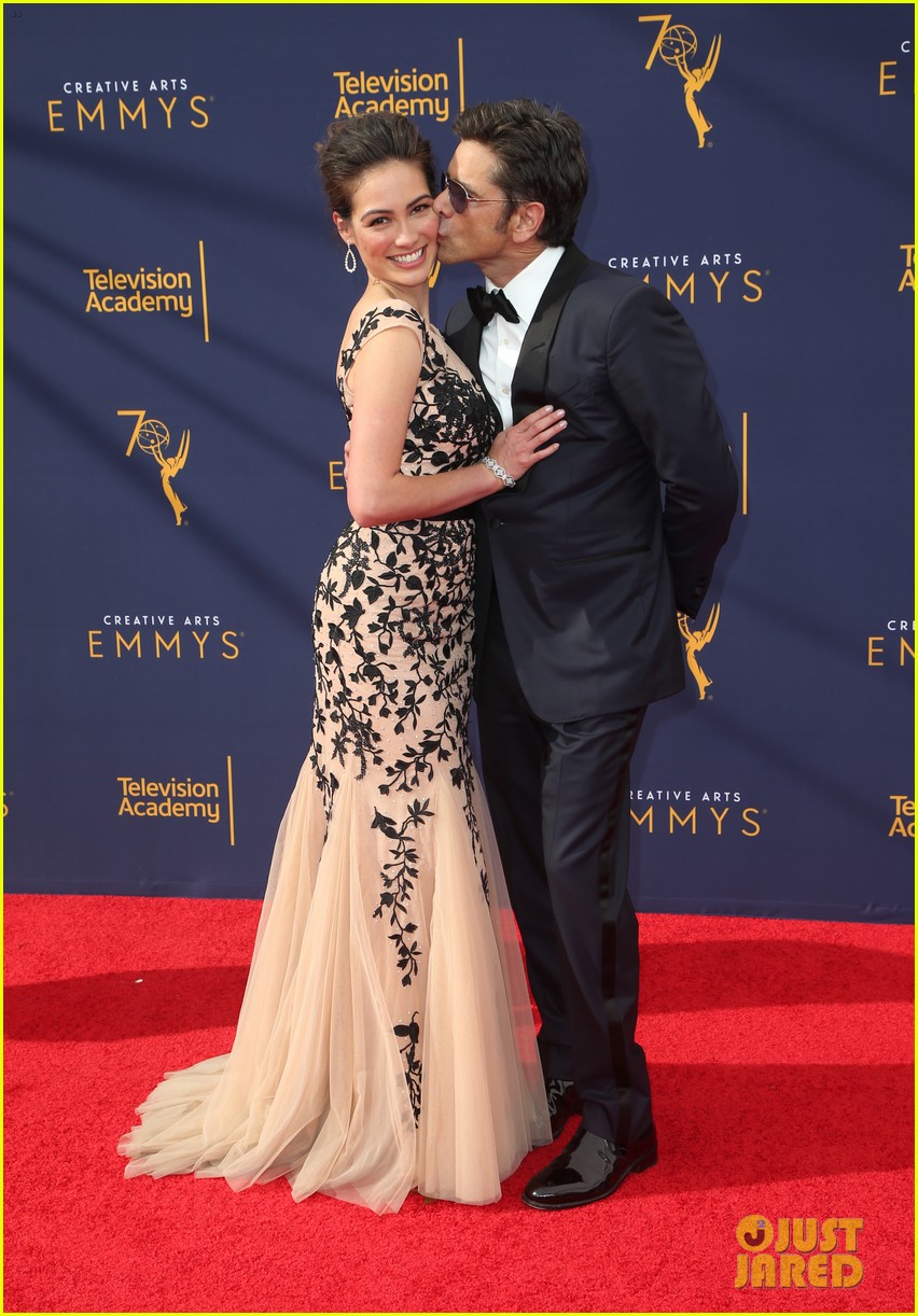 Neil Patrick Harris, Cristin Milioti, & More Attend Creative Arts Emmys - Who Is Amanda Seyfried’s Husband? Meet Thomas Sadoski, Her Broadway Love