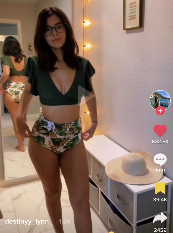 New Hot Sexy Yasmin Soares Bikini Pics - Yasmin James: Sexy Pics of the TikTok Darling with Charisma