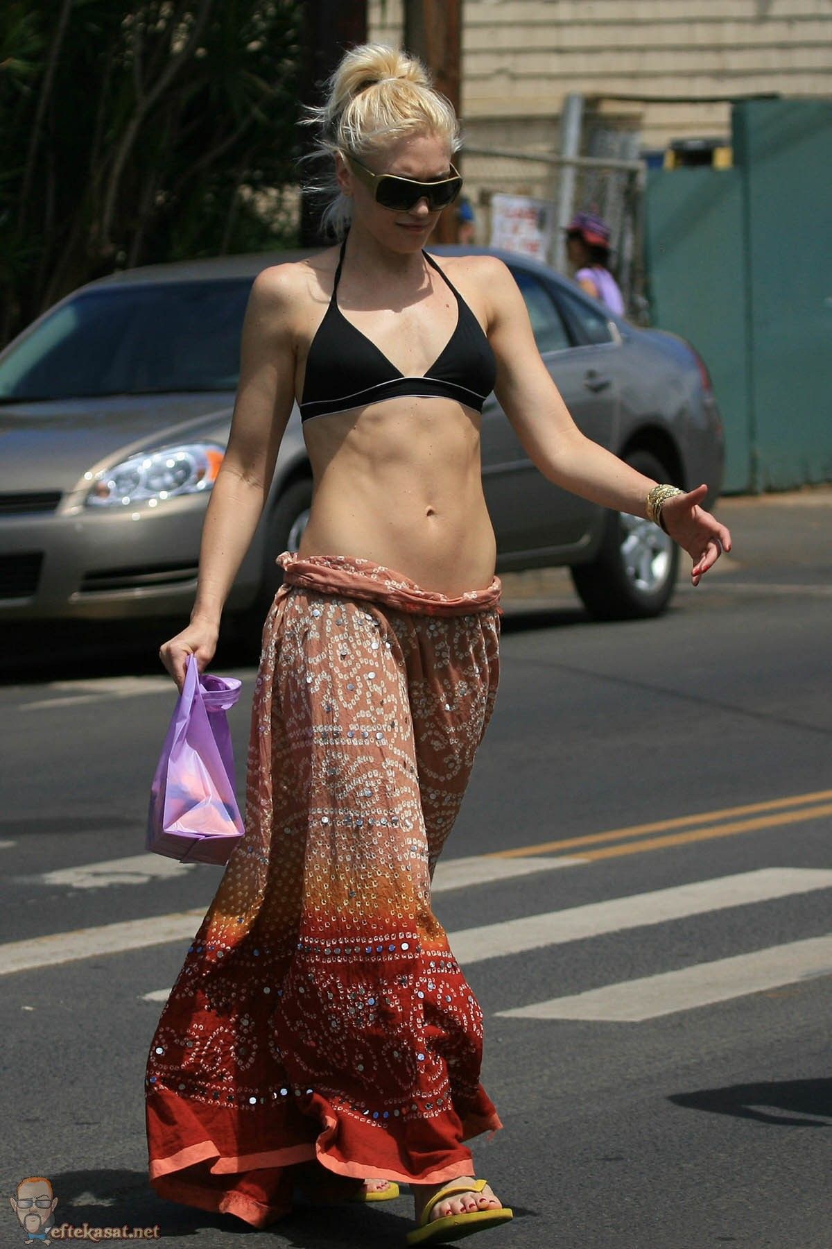 New Page 1 | Gwen stefani bikini, Gwen stefani style, Fashion - Gwen Stefani’s Signature Style – From No Doubt to Fashion Diva