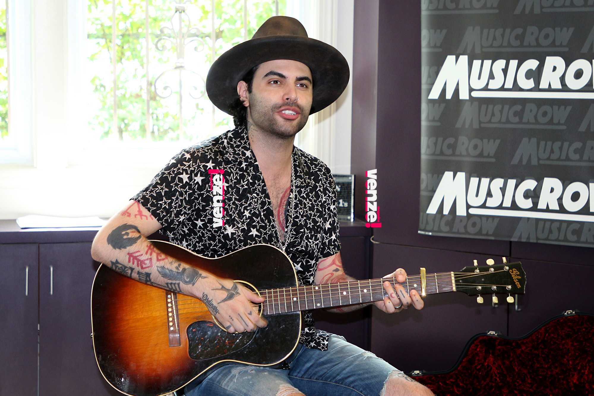 Niko Moon Altura, peso, patrimonio, edad, wiki, quién, Instagram - Niko Moon Height: Country Star's Real Measurements