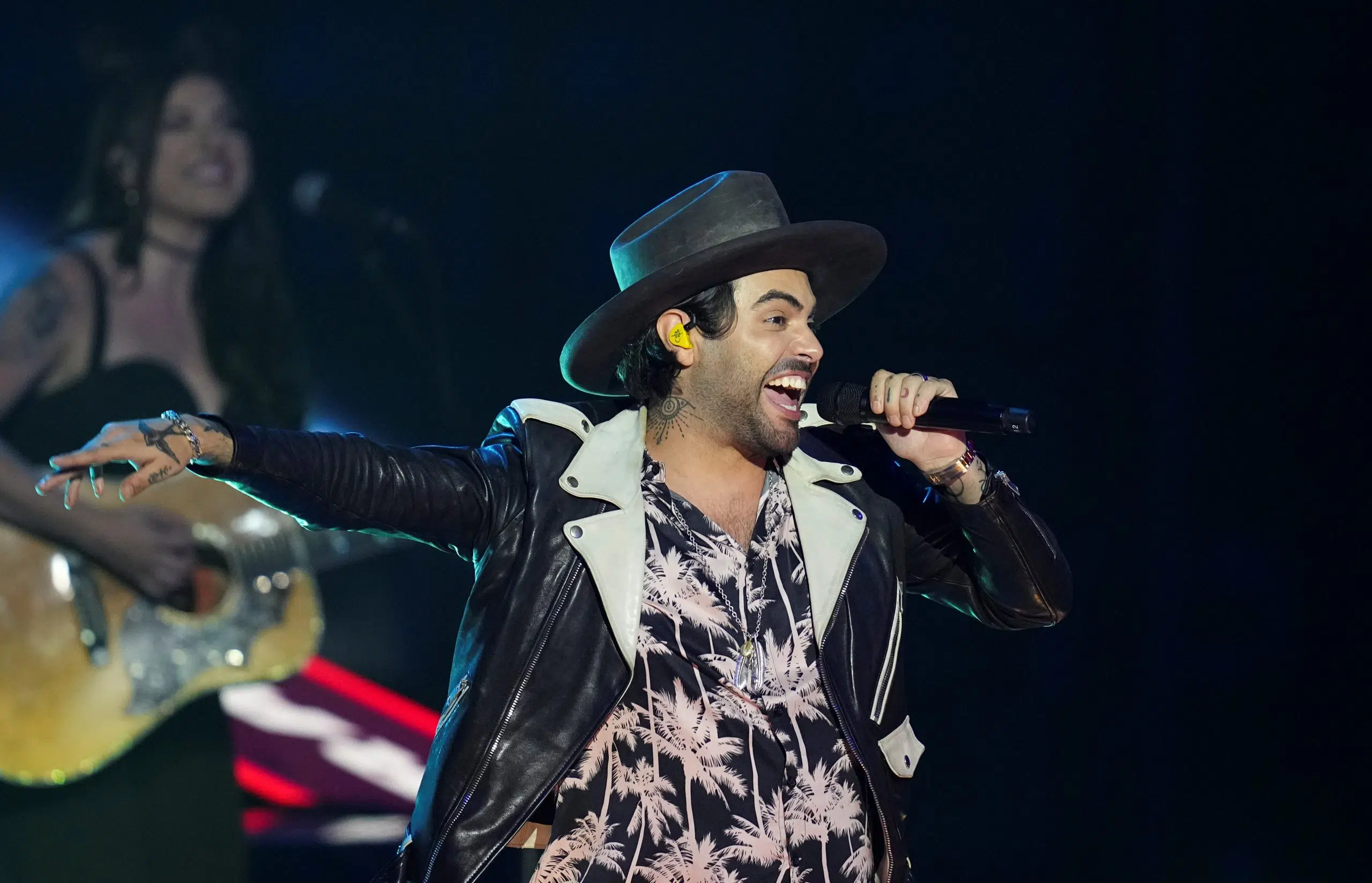 Niko Moon and Zac Brown Find ‘Simplicity’ and ‘Celebration’ in - Niko Moon Height: Country Star's Real Measurements