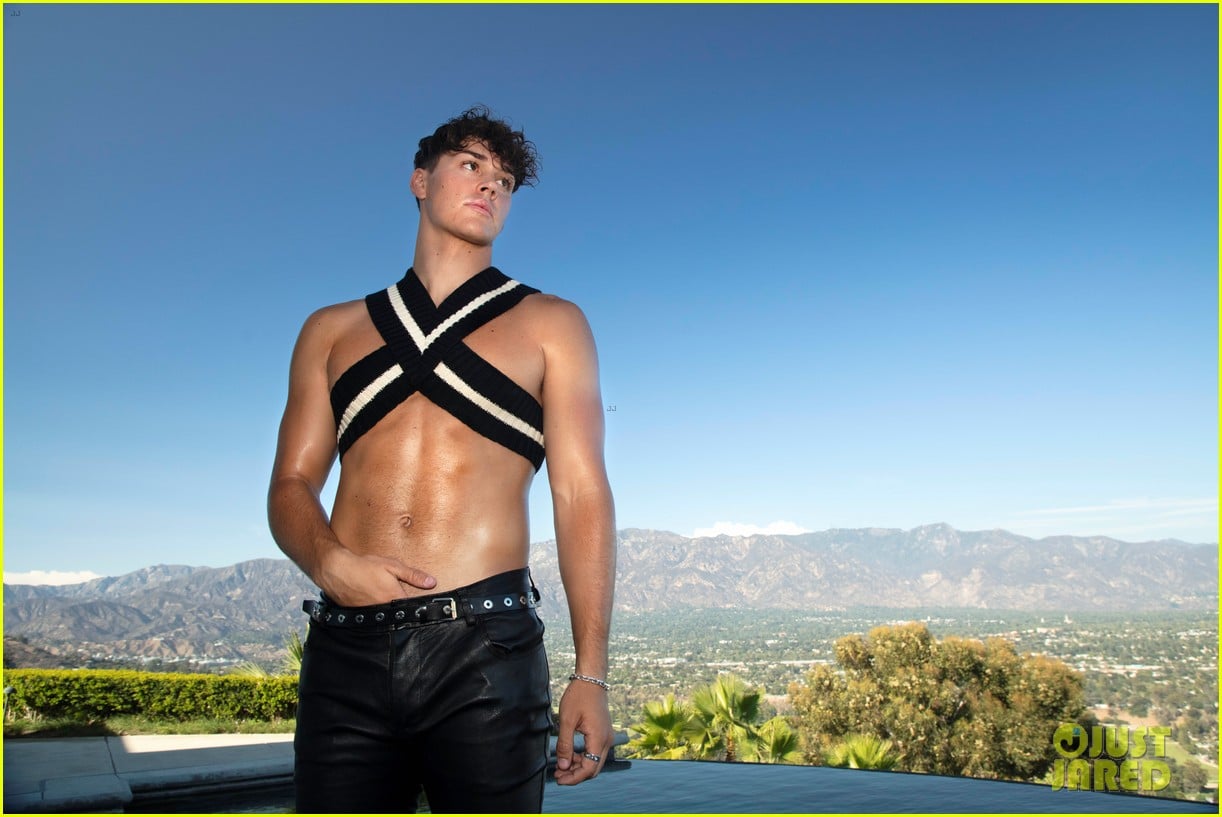Noah Beck Reveals Whether He Plans on Pursuing a Career in Acting - Noah Beck Height: TikTok Heartthrob's Real Size