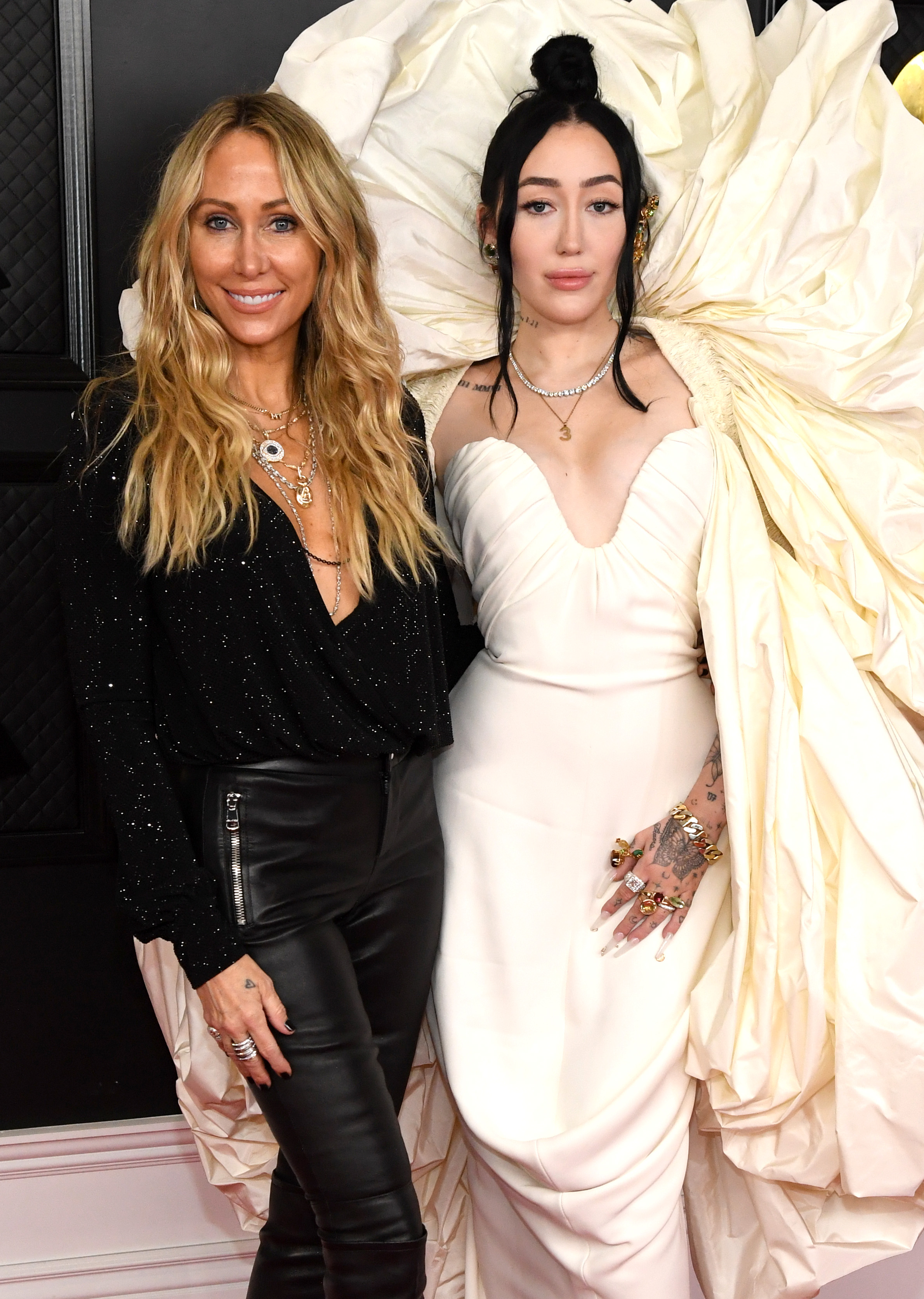 Noah Cyrus reacts to comment about alleged Tish, Dominic Purcell love - Tish Cyrus Height: Miley's Mom Stands Tall