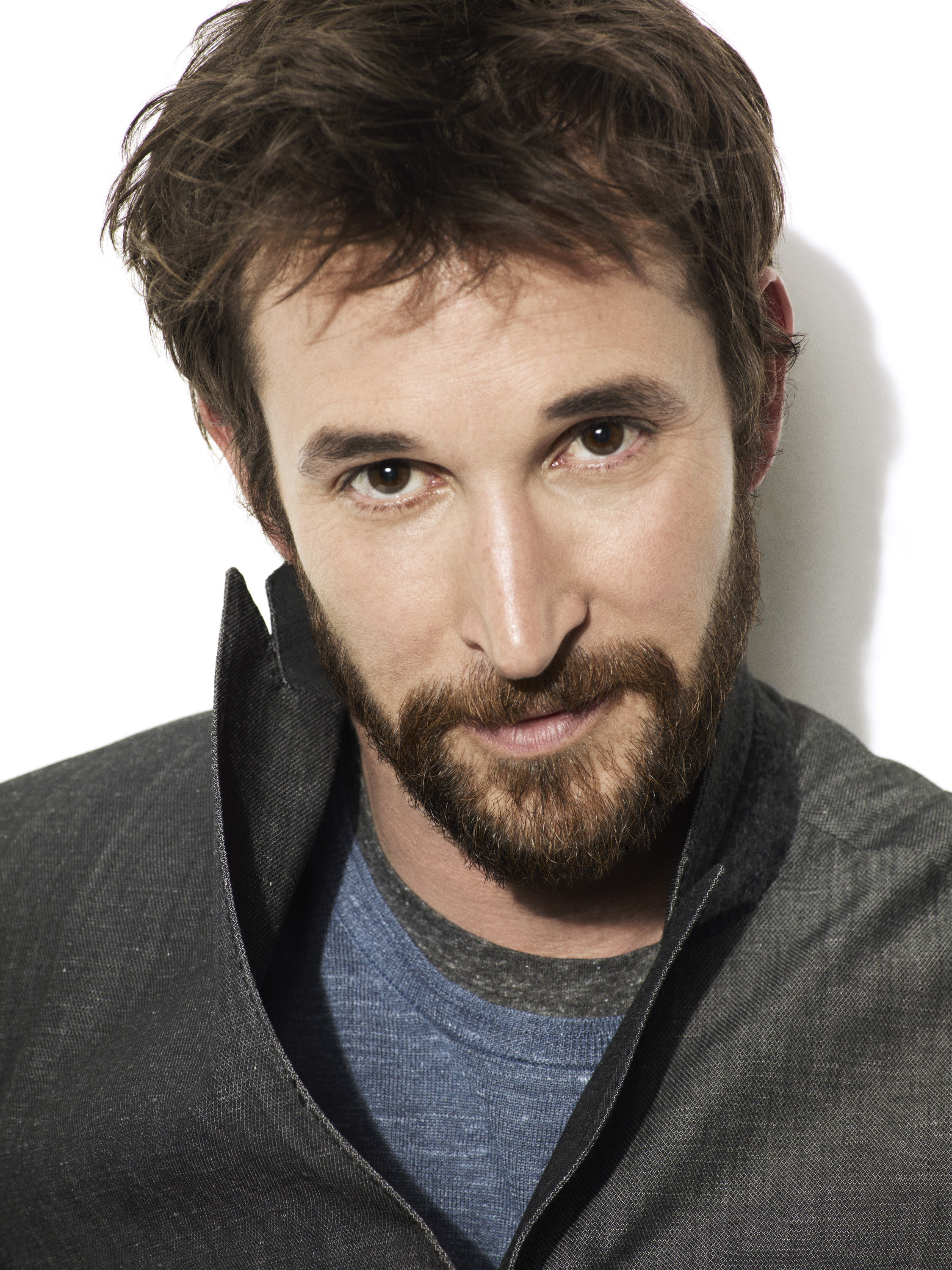 Noah Wyle - Falling Skies Wiki - Noah Wyle Height: How Tall Is The ER Star?