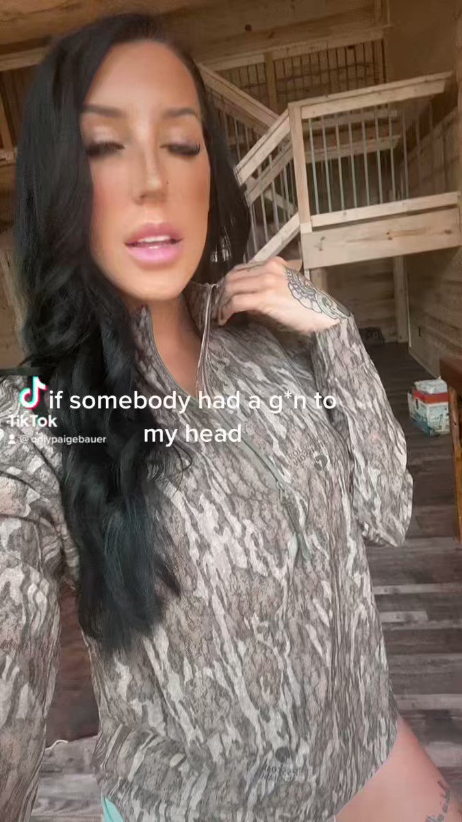 Paige Bauer on Twitter: - Paige Bauer: Sexy Pics of the TikTok Star with a Bold Flair