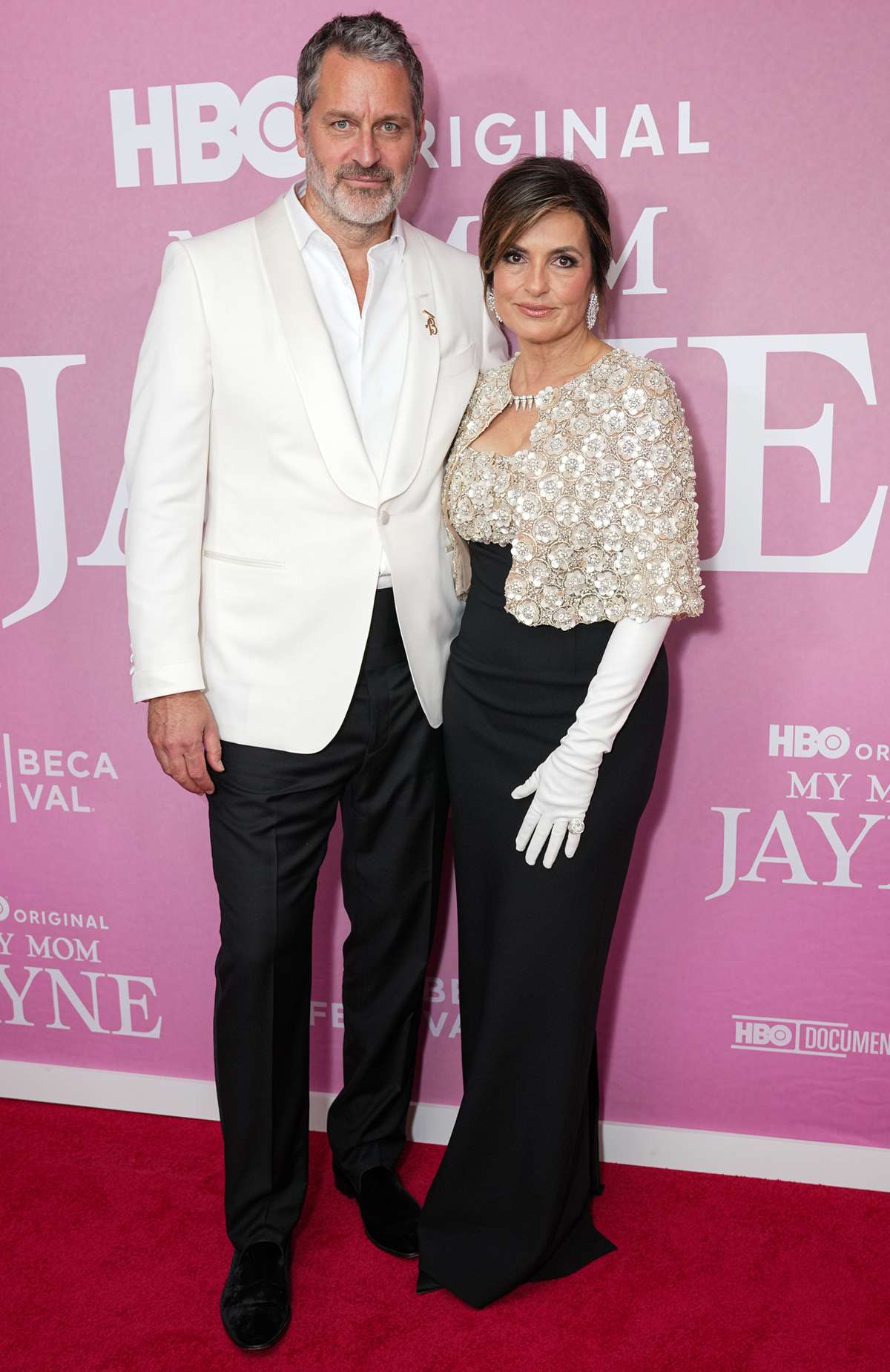 Peter Hermann Surprised Mariska Hargitay with Her Late Mom's Piano for - Who Is Mariska Hargitay’s Husband? Meet Peter Hermann, Her SVU Co-Star