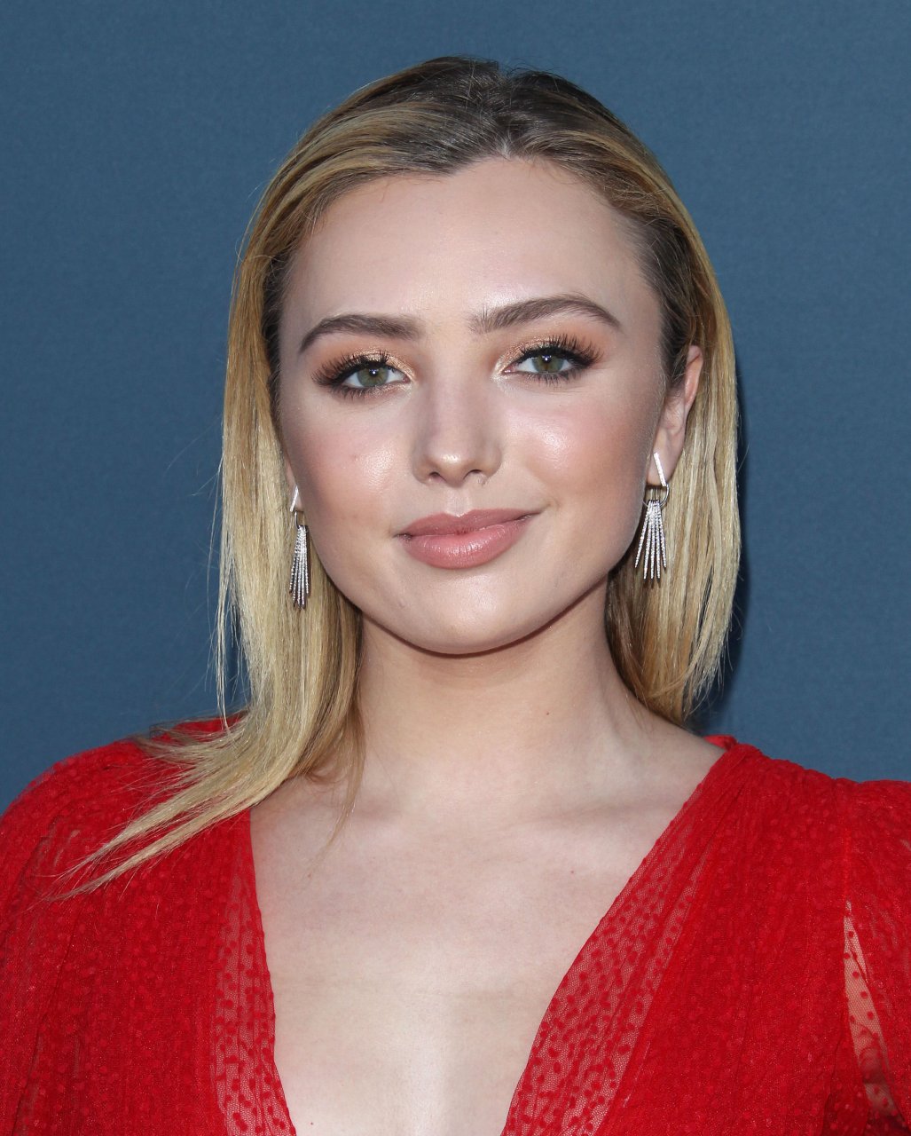 Peyton List Sexy | #TheFappening - Peyton List’s Red Carpet Glam – Young Star’s Stunning Ensembles