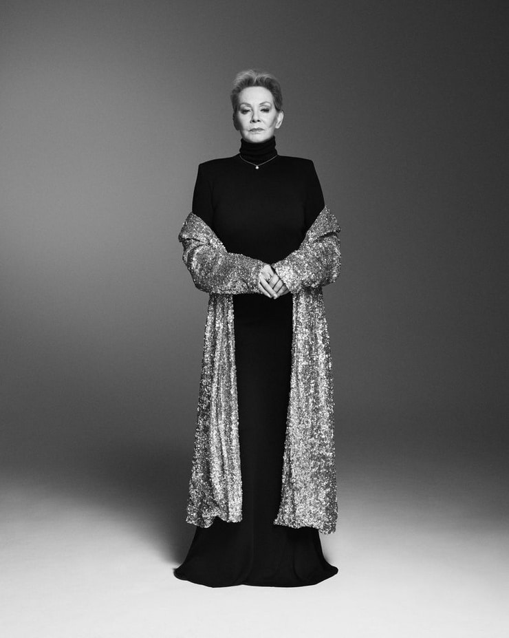 Picture of Jean Smart - Jean Smart Measurements: Timeless Elegance in Numbers