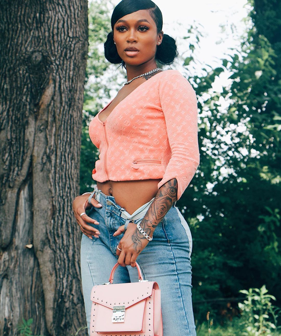 Pin on B O S S Y - Dess Dior Height: Rising Star's Real Size