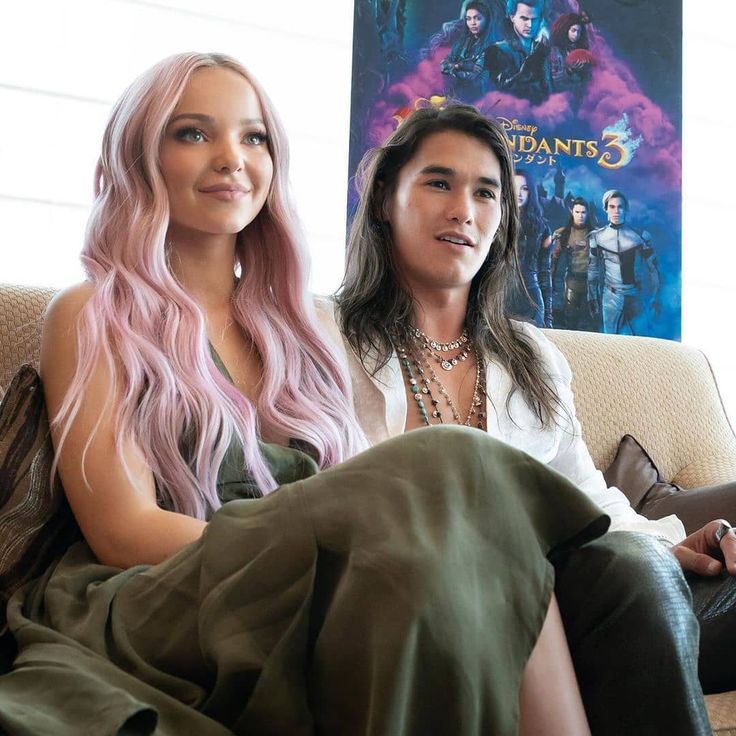 Pin on Dove Cameron - Who Is Dove Cameron Dating? Disney Star’s Love Life In The Spotlight