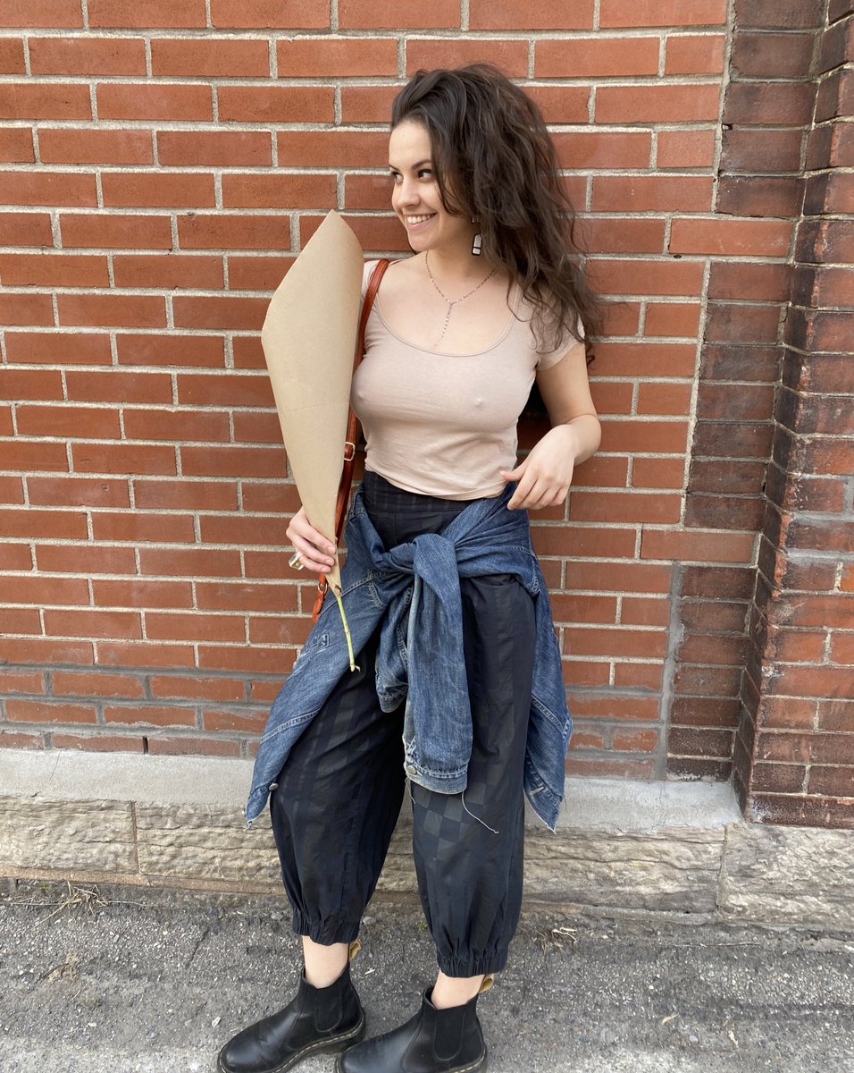 Quinn Finite: Sexy Pics of the TikTok Star with a Magnetic Aura