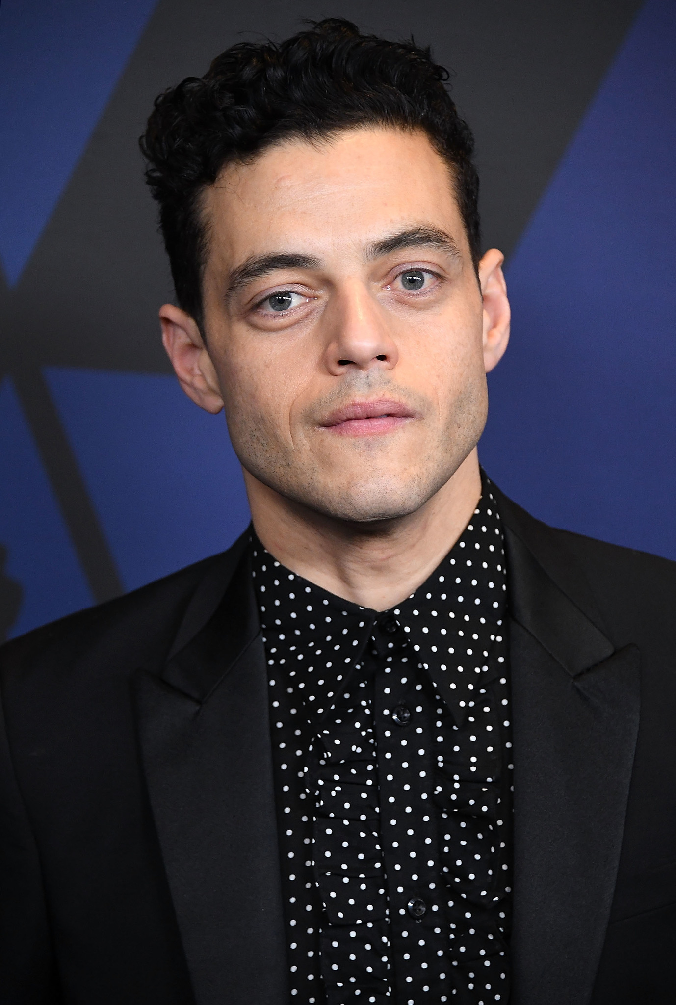 Rami Malek Who Does Look Like - Rami Malek Height – Is the ‘Bohemian Rhapsody’ Star Taller Than You Think?