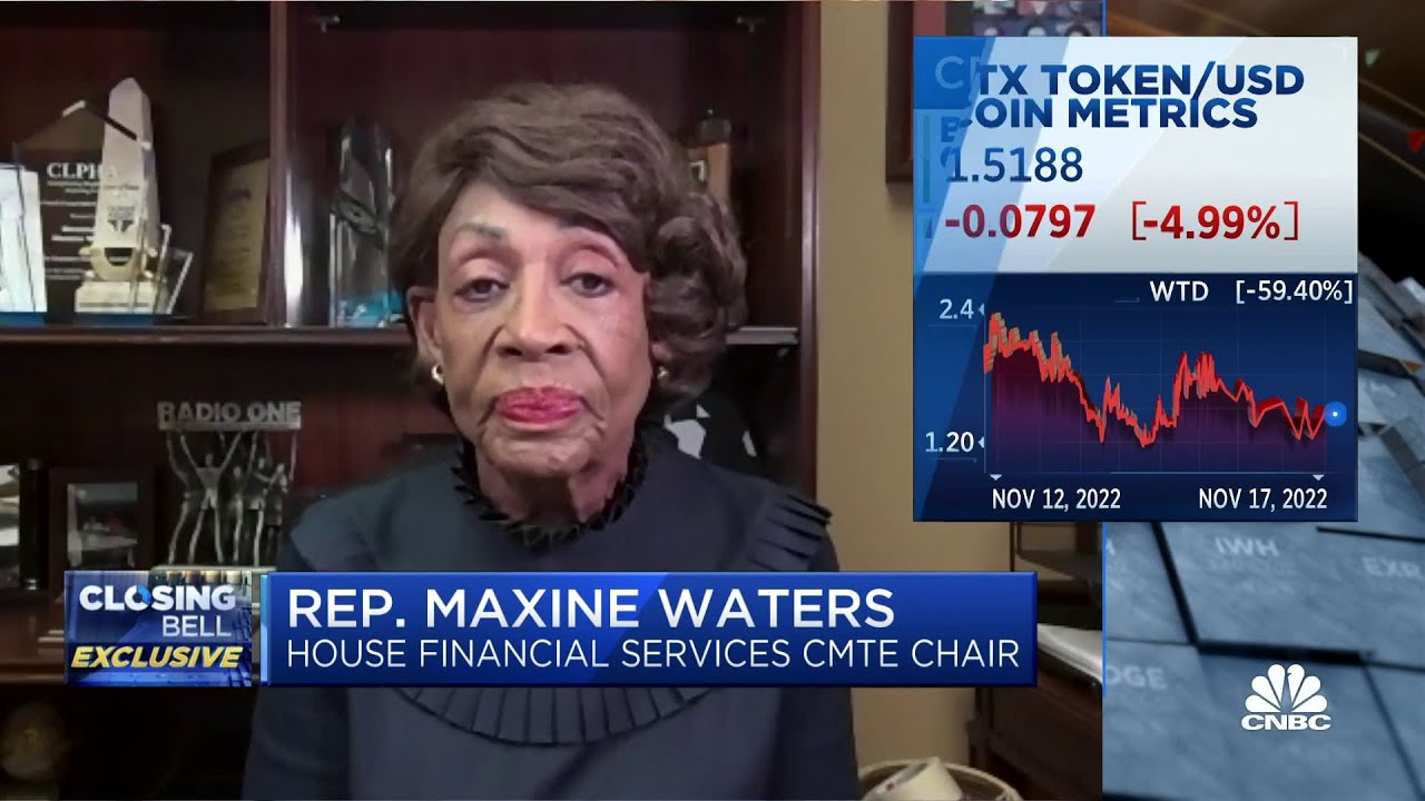 How Tall Is Maxine Waters? – The Politician’s Stature & Presence