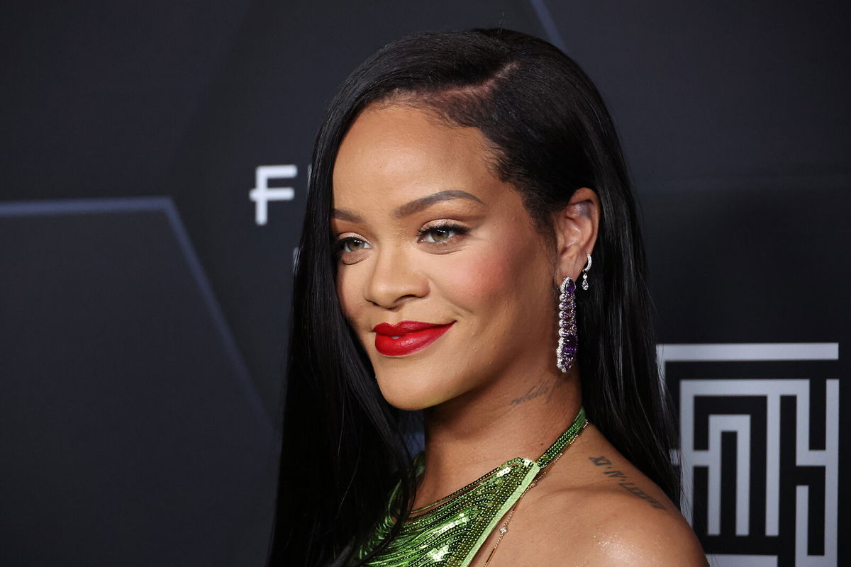 Rihanna Body 2022 - Rihanna's Stunning Stats: Height, Weight & Iconic Proportions