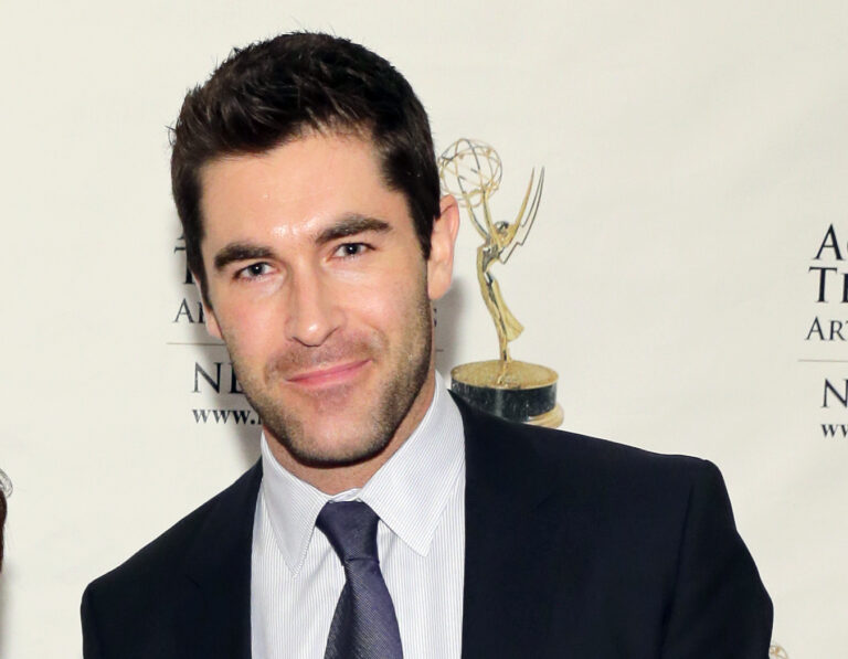 Rob Schmitt Biography, Age, Height, Wife, Salary & Net Worth 2024 - VCSD - How Tall Is Rob Schmitt? News Anchor’s Height Unveiled