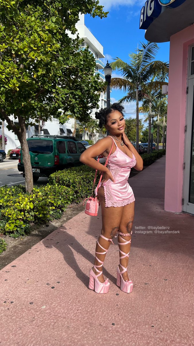 ﾟ🦋(っ )っ Saint Ziya 🦋･ﾟ:* ࿔ ࿐ on Twitter: "RT @baybelle72: she wanna be - Bay Belle: Sexy Pics of the TikTok Darling with Charisma