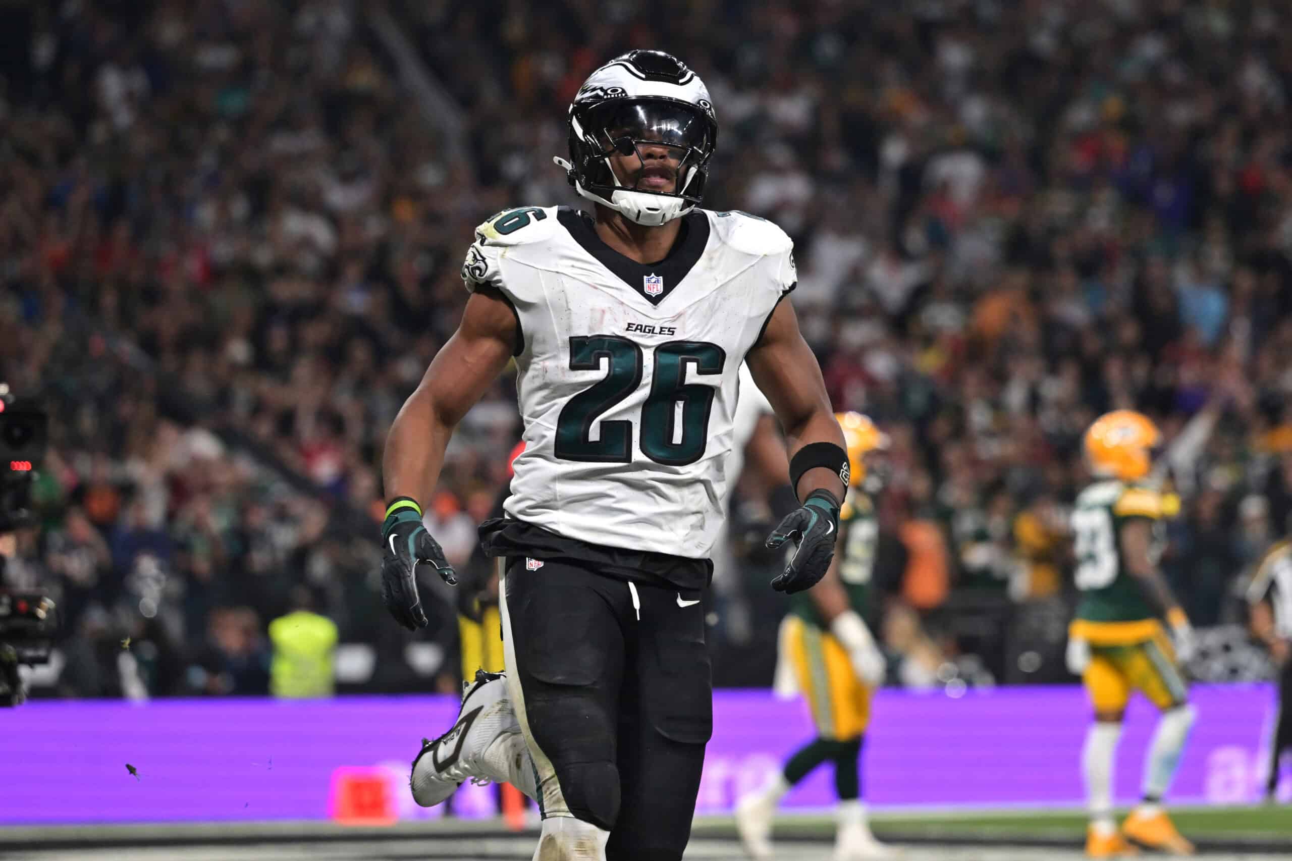 Saquon Barkley Made Eagles History In Debut - How Tall Is Saquon Barkley: The NFL Star’s Athletic Build