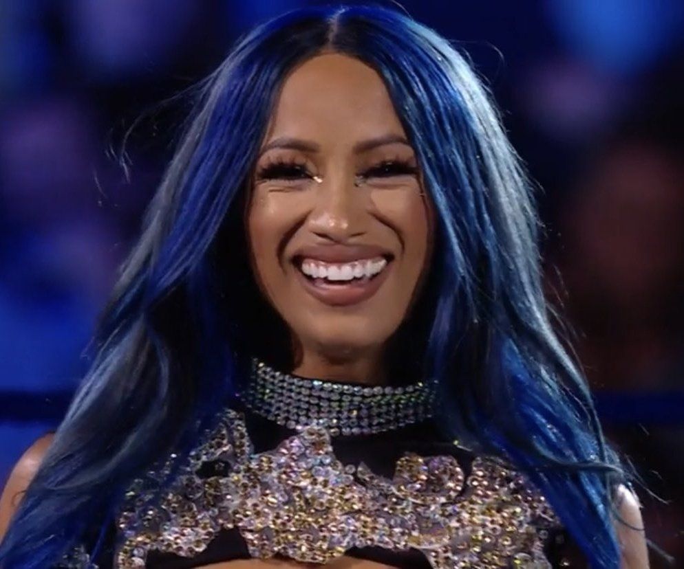Sarath Ton, Sasha Bank, Mone, Banks, Mercedes, Married, Couches - Sasha Banks Is Fire: Sexy Pics Of The WWE Superstar