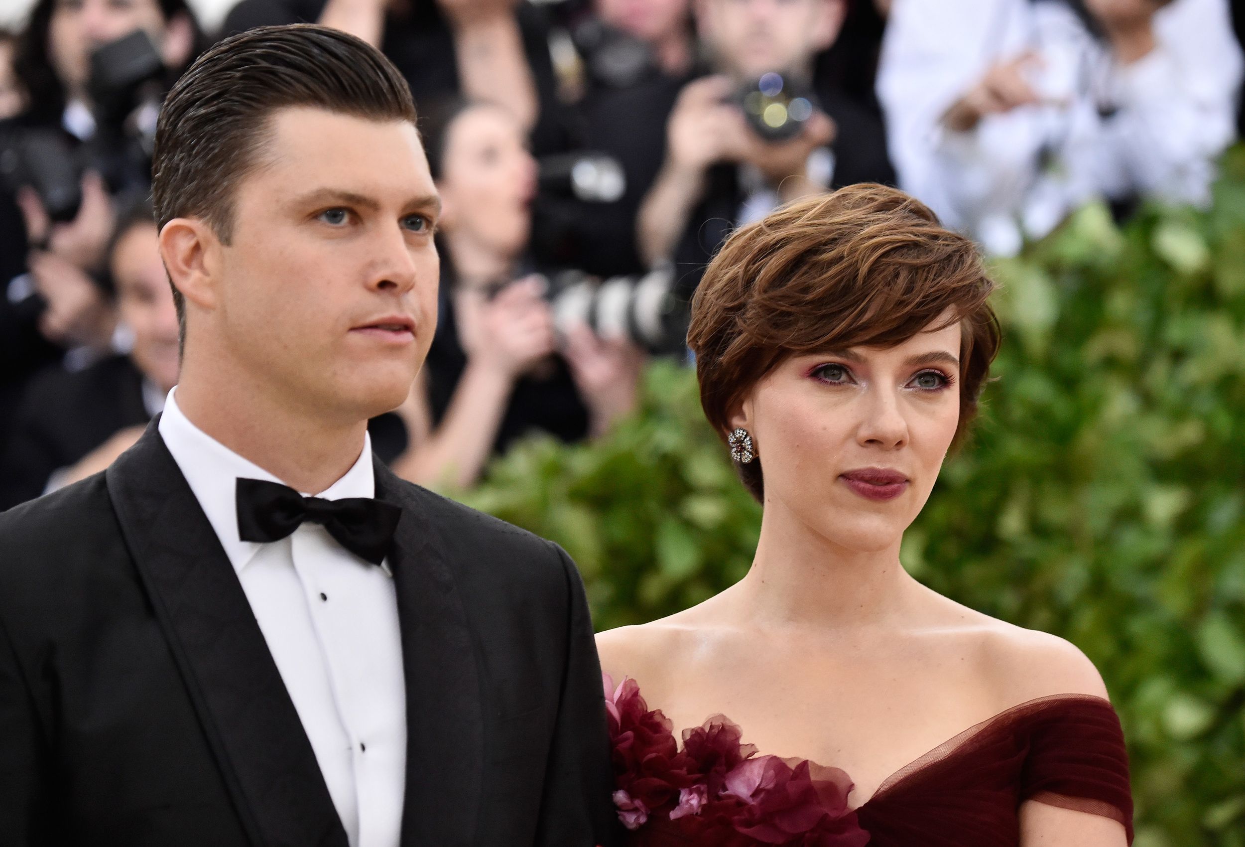 Scarlett Johansson unveils massive engagement ring from Colin Jost - Who Is Scarlett Johansson’s Husband? Meet Colin Jost from SNL Fame
