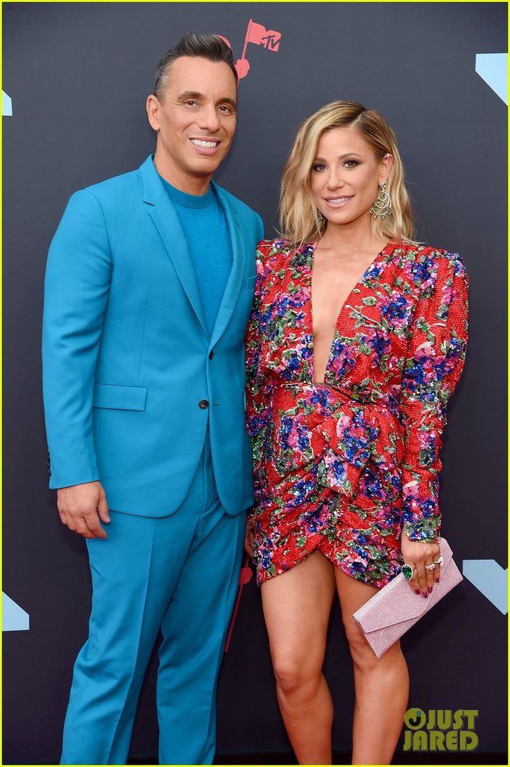 Sebastian Maniscalco Wife Jewish - Sebastian Maniscalco’s Wife: Lana Gomez, the Comedian’s Artistic Muse