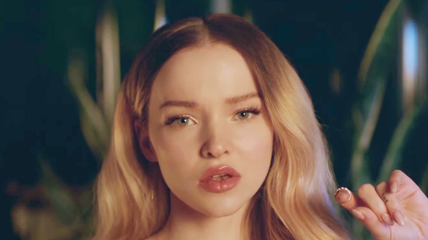 See Dove Cameron In A Sexy Red Bra | GIANT FREAKIN ROBOT - Dove Cameron’s Fashion-Forward Looks – Disney Star All Grown Up