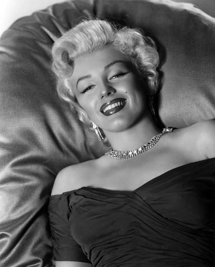 Marilyn Monroe: Sexy Pics of the Legendary Glamour Queen