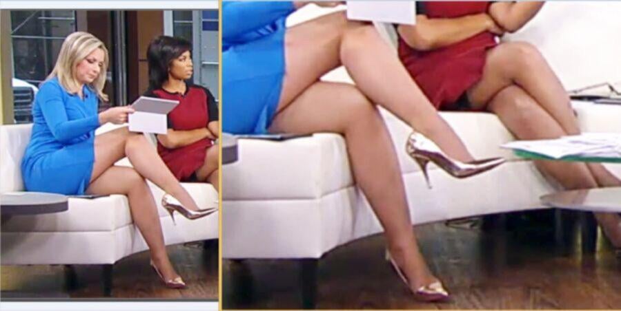 Sexy Sandra Smith leg show : r/foxnewsbabes - Sandra Smith’s Sharpest Looks – Fox News Anchor’s Polished Wardrobe