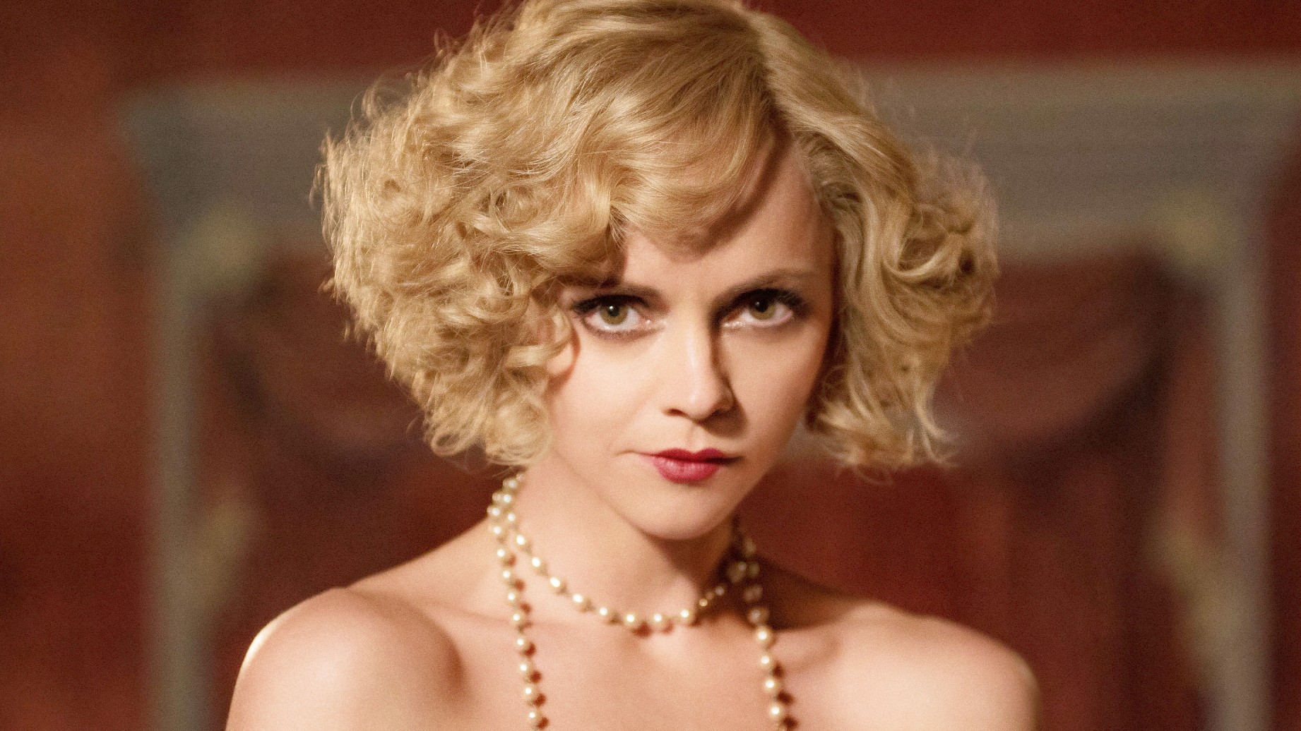 Christina Ricci: Sexy Pics Of The Dark And Mysterious Beauty