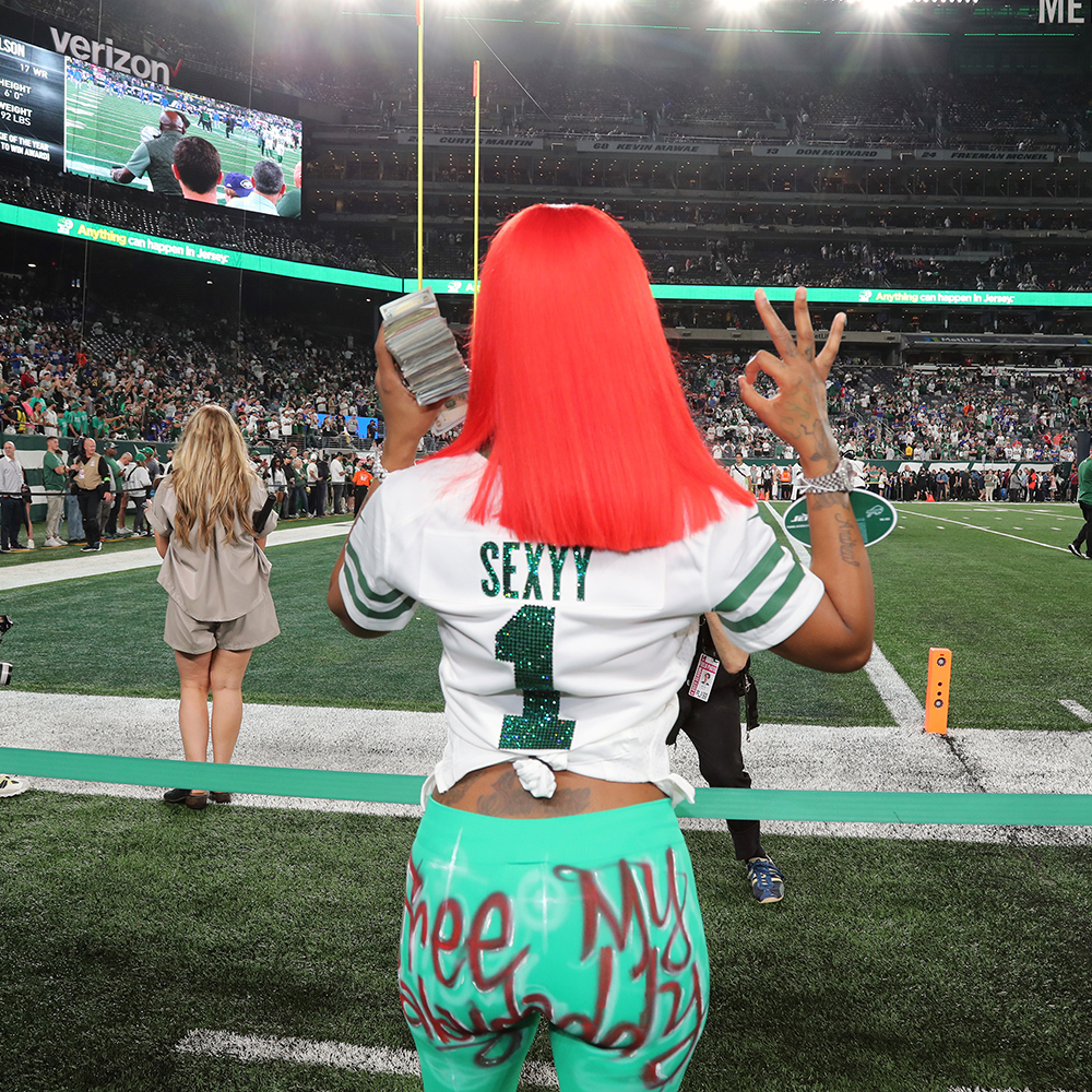 Sexy Redd's Height — Short Or Tall? Fans Want To Know