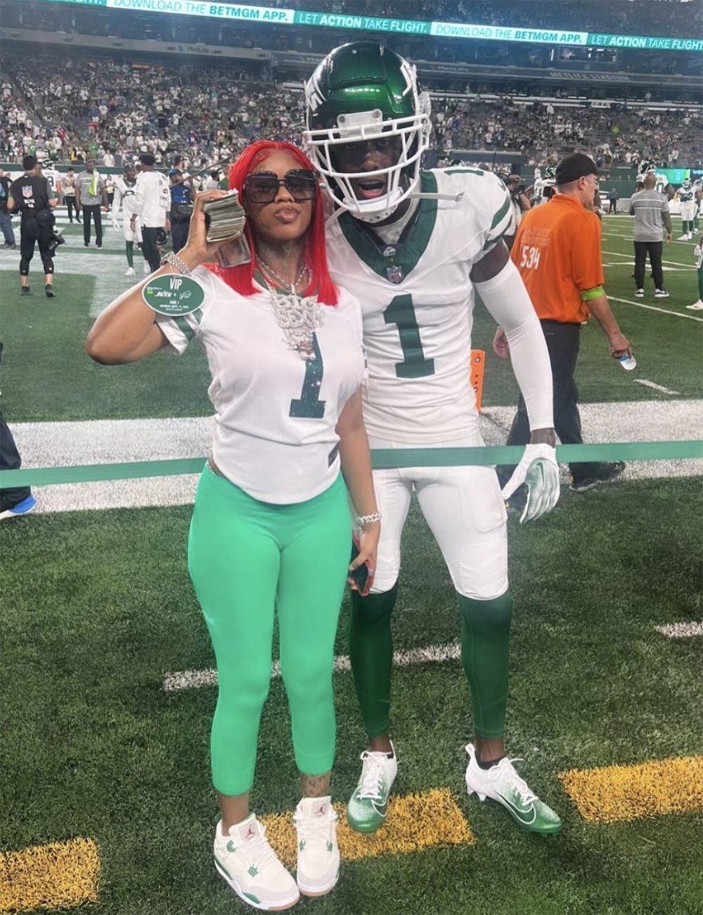 Sexyy Red has 'so much fun' at Jets opener with Woody Johnson - Sexy Redd's Height — Short Or Tall? Fans Want To Know