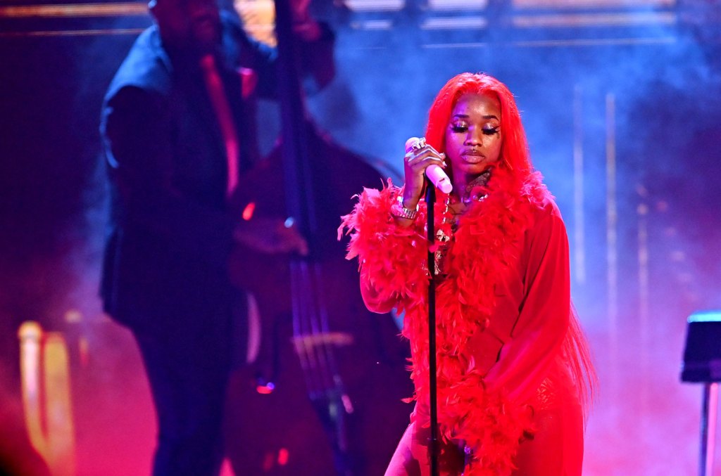 Sexyy Red Performs 'Get It Sexyy,' 'U My Everything' at 2024 BET Awards - Sexy Redd's Height — Short Or Tall? Fans Want To Know
