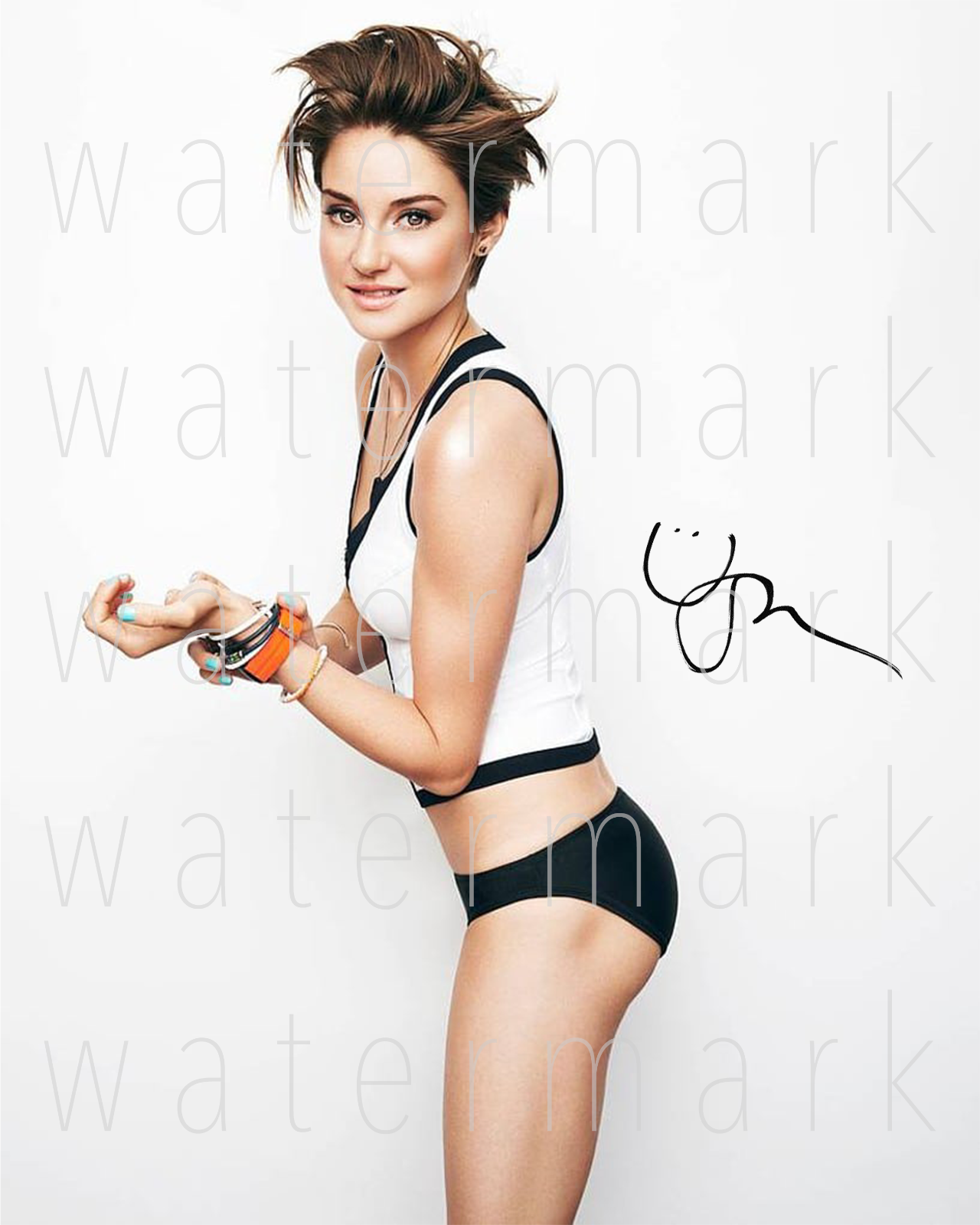Shailene Woodley signed sexy hot nude 8X10 photo picture poster - Shailene Woodley: Sexy Pics of the Natural Beauty Redefining Hollywood