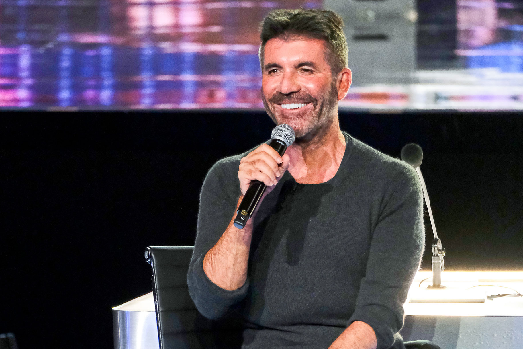 Simon Cowell Just Took His First-Ever Selfie—And You Need to See It - How Tall Is Simon Cowell: The X-Factor Judge’s Commanding Presence