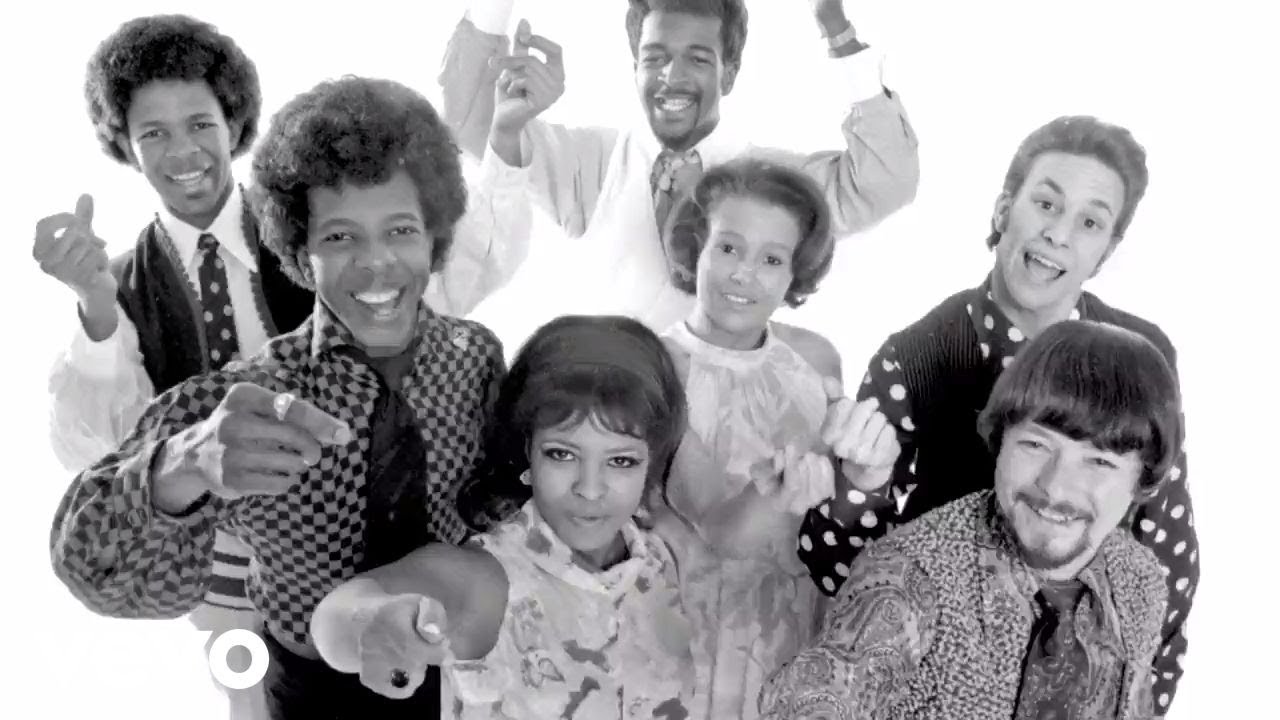 Sly & The Family Stone - The Family Stone's Fashion (Interview Clip - Meet Sly Stone’s Kids – Inside the Legend’s Family Life