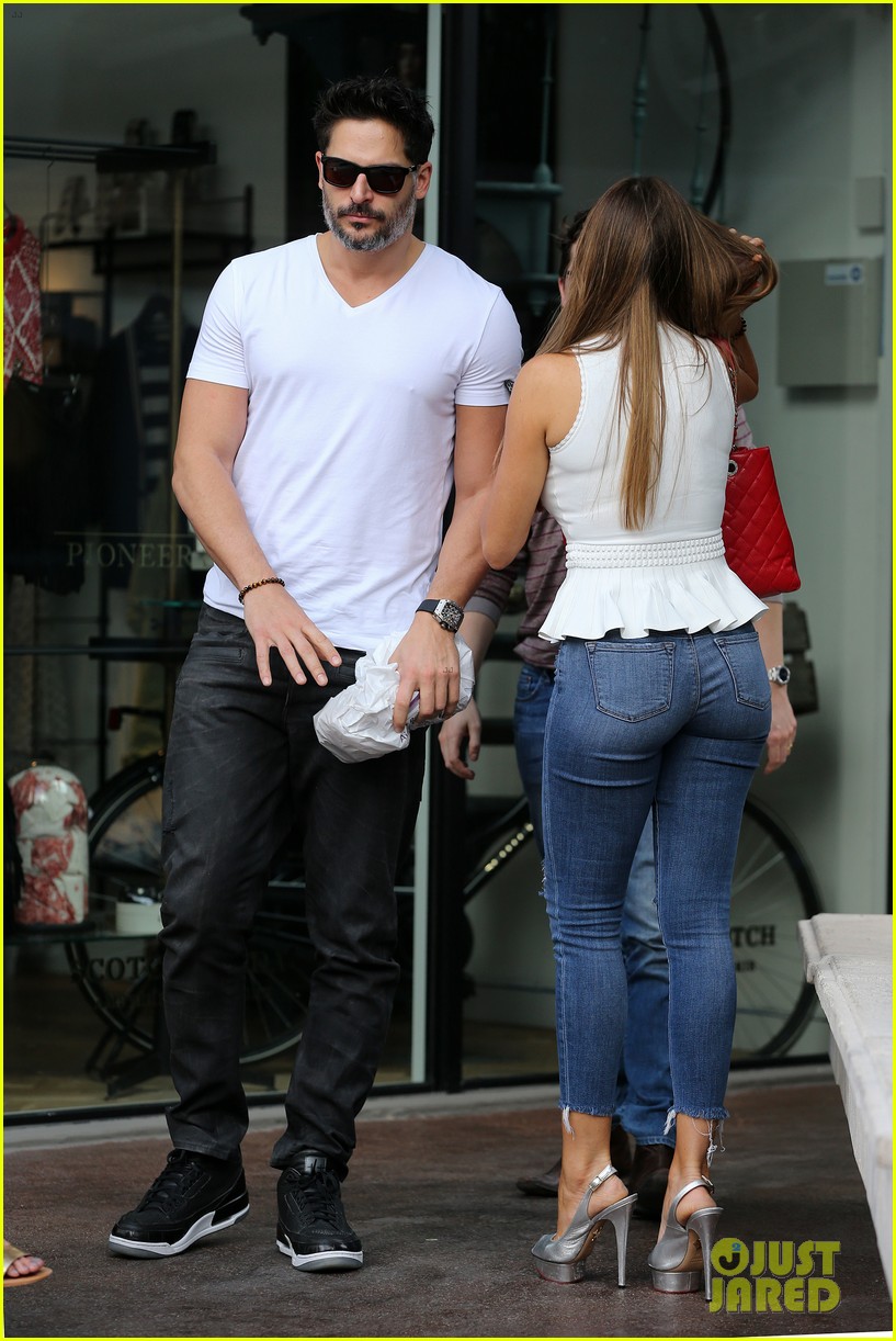 Sofia Vergara's Beau Joe Manganiello Wants Kids With Her!: Photo - How Tall Is Joe Manganiello: Magic Mike’s Towering Build