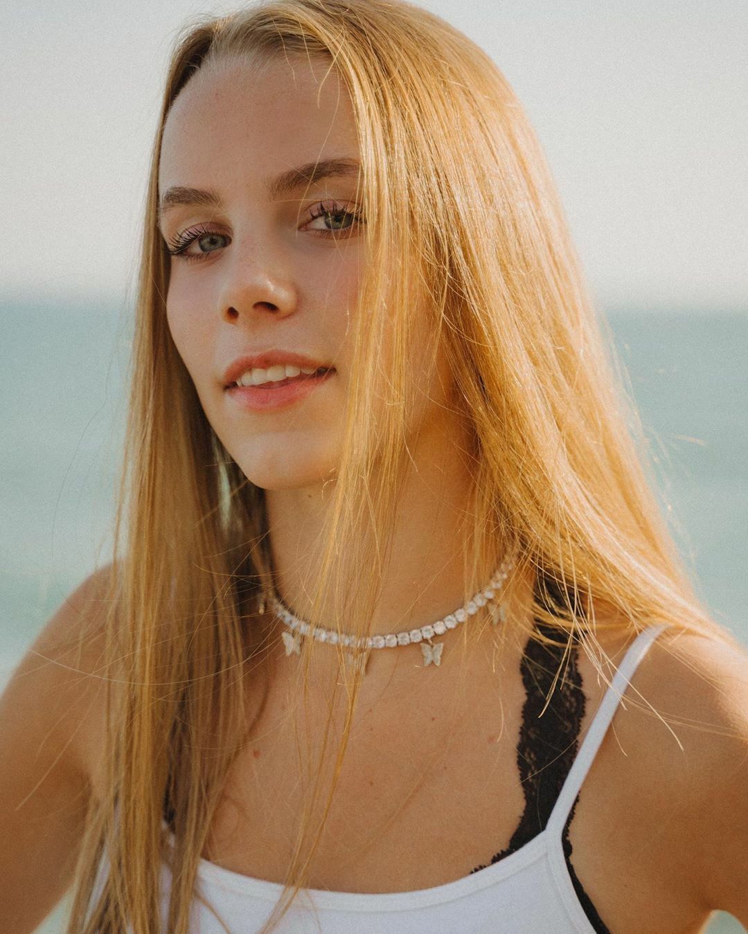 Stare, Famous People, Anna, Soul, Instagram, Aesthetics, Girls, Fashion - Anna Sheri: Sexy Pics of the Alluring Social Media Star
