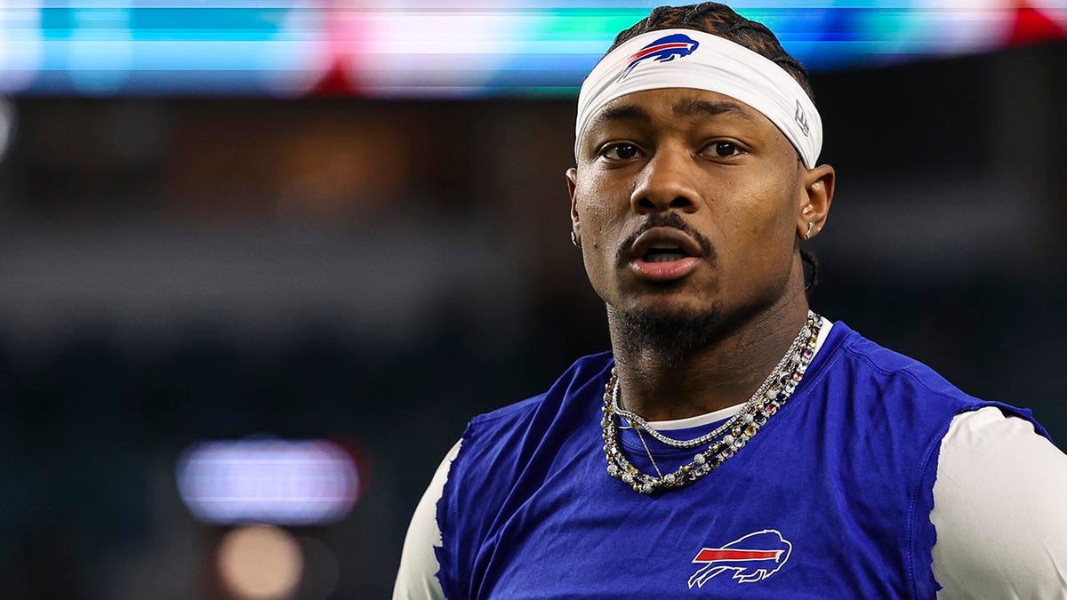 Stefon Diggs likes X post that says Bills have worst fan base | Fox News - Stefon Diggs Net Worth – NFL Star’s Salary and Endorsements
