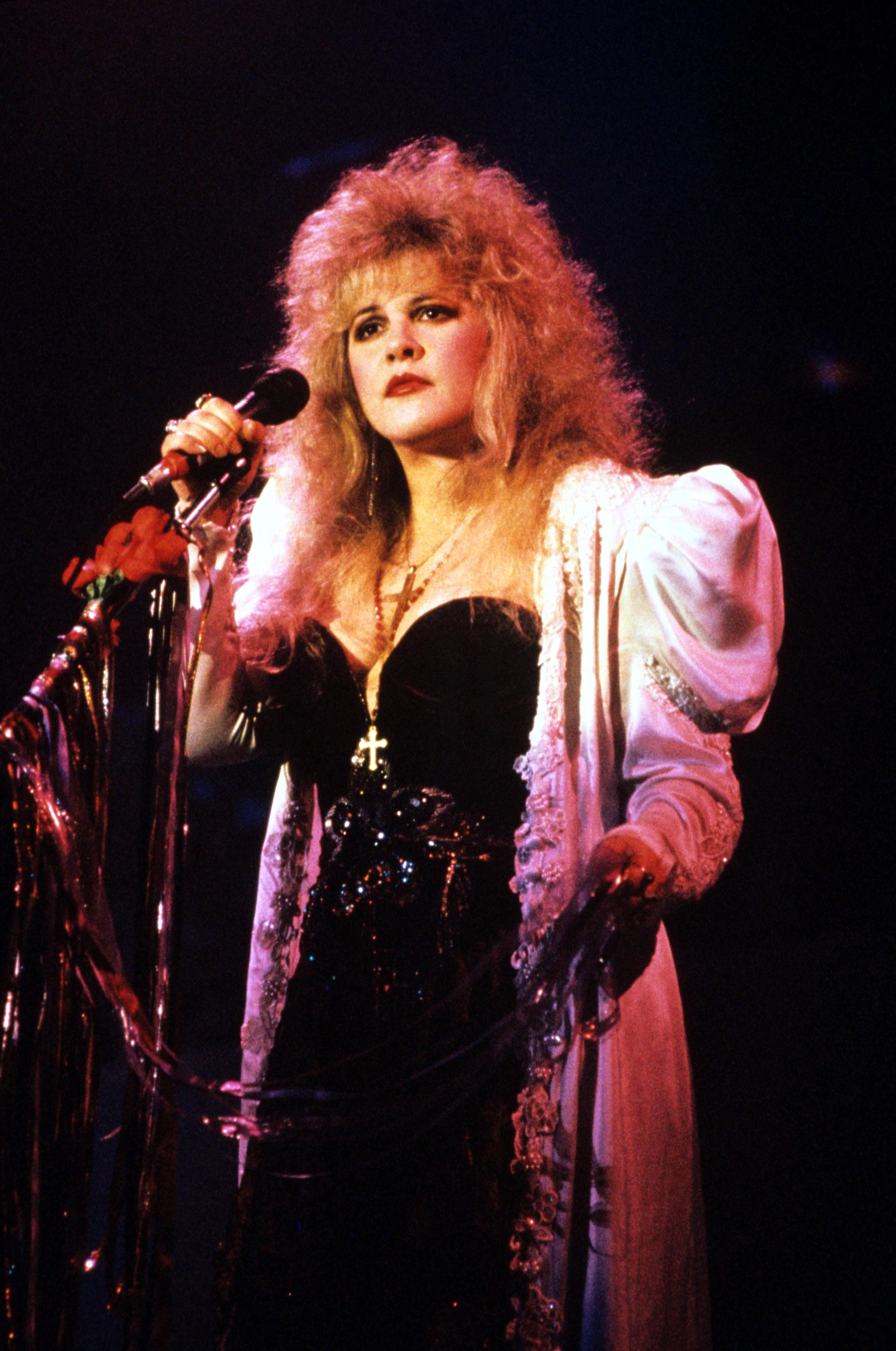 Stevie Nicks’ Boho Rock Style – Timeless Fashion Magic